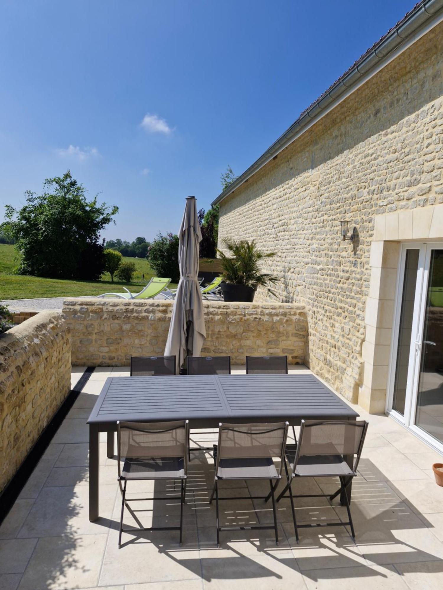 Les Gites Du Val Mandeville-en-Bessin Номер фото